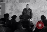 Standbild US Army Air Force Briefing europäische Theater, 1943, aus Sekunde 59 historischem Filmmaterial Videoclip 65675030631