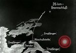 Standbild Rakete Flugbahn Peenemunde Deutschland, 1944, aus Sekunde 10 historischem Filmmaterial Videoclip 65675030632