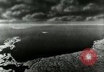 Standbild Rakete Flugbahn Peenemunde Deutschland, 1944, aus Sekunde 24 historischem Filmmaterial Videoclip 65675030632