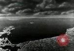 Standbild Rakete Flugbahn Peenemunde Deutschland, 1944, aus Sekunde 31 historischem Filmmaterial Videoclip 65675030632