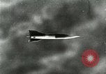 Standbild deutsche Rakete Rakete Peenemunde Deutschland, 1944, aus Sekunde 1 historischem Filmmaterial Videoclip 65675030634
