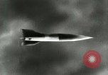 Standbild deutsche Rakete Rakete Peenemunde Deutschland, 1944, aus Sekunde 11 historischem Filmmaterial Videoclip 65675030634