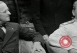 Image Truman Staline et Attlee Potsdam Allemagne, 1945, de la seconde 48 séquences d'archives historiques vidéo 65675030652
