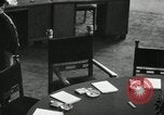Standbild Bevin Byrnes und Molotow Potsdam Deutschland, 1945, aus Sekunde 3 historischem Filmmaterial Videoclip 65675030653