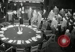 Standbild Bevin Byrnes und Molotow Potsdam Deutschland, 1945, aus Sekunde 20 historischem Filmmaterial Videoclip 65675030653