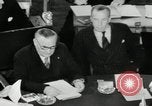 Standbild Bevin Byrnes und Molotow Potsdam Deutschland, 1945, aus Sekunde 53 historischem Filmmaterial Videoclip 65675030653