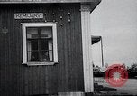 Standbild zivilen Flüchtlingen Kemijarvi Finnland, 1941, aus Sekunde 19 historischem Filmmaterial Videoclip 65675030672