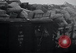 Standbild zivilen Flüchtlingen Kemijarvi Finnland, 1941, aus Sekunde 51 historischem Filmmaterial Videoclip 65675030672