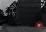 Standbild K-2 Rakete Teile- und Montagebereiche Kummersdorf Deutschland, 1940, aus Sekunde 57 historischem Filmmaterial Videoclip 65675030684