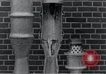 Standbild V-2 Rakete Gasbrenner Kummersdorf Deutschland, 1940, aus Sekunde 8 historischem Filmmaterial Videoclip 65675030685