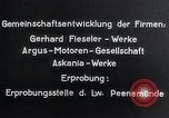 Standbild FI103 fliegende Bombe V-1 Peenemunde Deutschland, 1942, aus Sekunde 25 historischem Filmmaterial Videoclip 65675030689