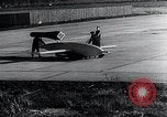 Standbild FI103 fliegende Bombe V-1 Peenemunde Deutschland, 1942, aus Sekunde 52 historischem Filmmaterial Videoclip 65675030689