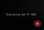 Immagine di Fi103 V-1 battenti bomba rilascio dell'antenna Peenemunde Germania, 1942, secondo 3 filmato di repertorio 65675030692