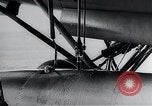 Immagine di Fi103 V-1 battenti bomba rilascio dell'antenna Peenemunde Germania, 1942, secondo 22 filmato di repertorio 65675030692