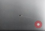 Immagine di Fi103 V-1 battenti bomba rilascio dell'antenna Peenemunde Germania, 1942, secondo 61 filmato di repertorio 65675030692
