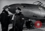 Immagine di ME-262 aereo a getto di apparecchiature di comunicazione Germania, 1944, secondo 12 filmato di repertorio 65675030711