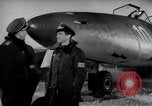 Immagine di ME-262 aereo a getto di apparecchiature di comunicazione Germania, 1944, secondo 14 filmato di repertorio 65675030711