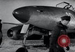 Immagine di ME-262 aereo a getto di apparecchiature di comunicazione Germania, 1944, secondo 17 filmato di repertorio 65675030711