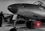 Immagine di ME-262 aereo a getto di apparecchiature di comunicazione Germania, 1944, secondo 18 filmato di repertorio 65675030711