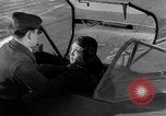 Immagine di ME-262 aereo a getto di apparecchiature di comunicazione Germania, 1944, secondo 23 filmato di repertorio 65675030711