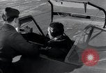 Immagine di ME-262 aereo a getto di apparecchiature di comunicazione Germania, 1944, secondo 28 filmato di repertorio 65675030711