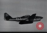 Immagine di ME-262 aereo volo di formazione Germania, 1943, secondo 28 filmato di repertorio 65675030713