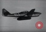Immagine di ME-262 aereo volo di formazione Germania, 1943, secondo 33 filmato di repertorio 65675030713