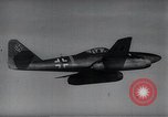 Immagine di ME-262 aereo volo di formazione Germania, 1943, secondo 39 filmato di repertorio 65675030713