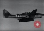 Immagine di ME-262 aereo volo di formazione Germania, 1943, secondo 42 filmato di repertorio 65675030713
