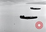 Image B-24 bombardiers lourds Rangoon Birmanie, 1943, de la seconde 20 séquences d'archives historiques vidéo 65675030717