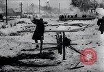Standbild block Häuser Ostfront europäischen Theater, 1942, aus Sekunde 44 historischem Filmmaterial Videoclip 65675030722