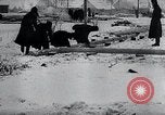 Standbild block Häuser Ostfront europäischen Theater, 1942, aus Sekunde 62 historischem Filmmaterial Videoclip 65675030722