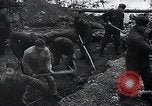 Standbild block Häuser Ostfront europäischen Theater, 1942, aus Sekunde 22 historischem Filmmaterial Videoclip 65675030723