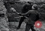 Standbild block Häuser Ostfront europäischen Theater, 1942, aus Sekunde 30 historischem Filmmaterial Videoclip 65675030723