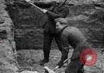 Standbild block Häuser Ostfront europäischen Theater, 1942, aus Sekunde 33 historischem Filmmaterial Videoclip 65675030723