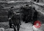 Standbild block Häuser Ostfront europäischen Theater, 1942, aus Sekunde 42 historischem Filmmaterial Videoclip 65675030723