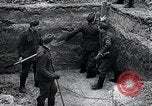 Standbild block Häuser Ostfront europäischen Theater, 1942, aus Sekunde 43 historischem Filmmaterial Videoclip 65675030723