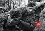 Standbild block Häuser Ostfront europäischen Theater, 1942, aus Sekunde 48 historischem Filmmaterial Videoclip 65675030723