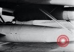 Standbild FW-200 Einleitung V-1 Deutschland, 1942, aus Sekunde 21 historischem Filmmaterial Videoclip 65675030741