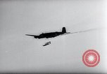 Standbild FW-200 Einleitung V-1 Deutschland, 1942, aus Sekunde 36 historischem Filmmaterial Videoclip 65675030741