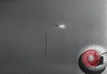 Standbild FI103 fliegende Bombe Deutschland, 1942, aus Sekunde 11 historischem Filmmaterial Videoclip 65675030742