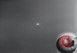 Standbild FI103 fliegende Bombe Deutschland, 1942, aus Sekunde 17 historischem Filmmaterial Videoclip 65675030742