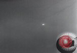 Standbild FI103 fliegende Bombe Deutschland, 1942, aus Sekunde 18 historischem Filmmaterial Videoclip 65675030742
