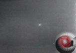 Standbild FI103 fliegende Bombe Deutschland, 1942, aus Sekunde 19 historischem Filmmaterial Videoclip 65675030742