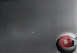 Standbild FI103 fliegende Bombe Deutschland, 1942, aus Sekunde 39 historischem Filmmaterial Videoclip 65675030742