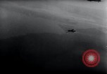 Standbild ER-111 Einleitung V-1 Deutschland, 1942, aus Sekunde 5 historischem Filmmaterial Videoclip 65675030746