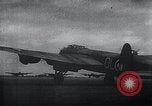 Image bombardier Lancaster KB-700 Bombing Run sur Berlin Berlin Allemagne, 1943, de la seconde 46 séquences d'archives historiques vidéo 65675030750