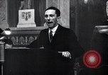 Immagine di Joseph Goebbels e Adolf Hitler Berlino Germania, 1933, secondo 12 filmato di repertorio 65675030759