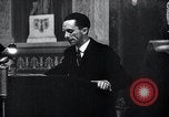 Immagine di Joseph Goebbels e Adolf Hitler Berlino Germania, 1933, secondo 15 filmato di repertorio 65675030759