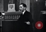 Immagine di Joseph Goebbels e Adolf Hitler Berlino Germania, 1933, secondo 28 filmato di repertorio 65675030759